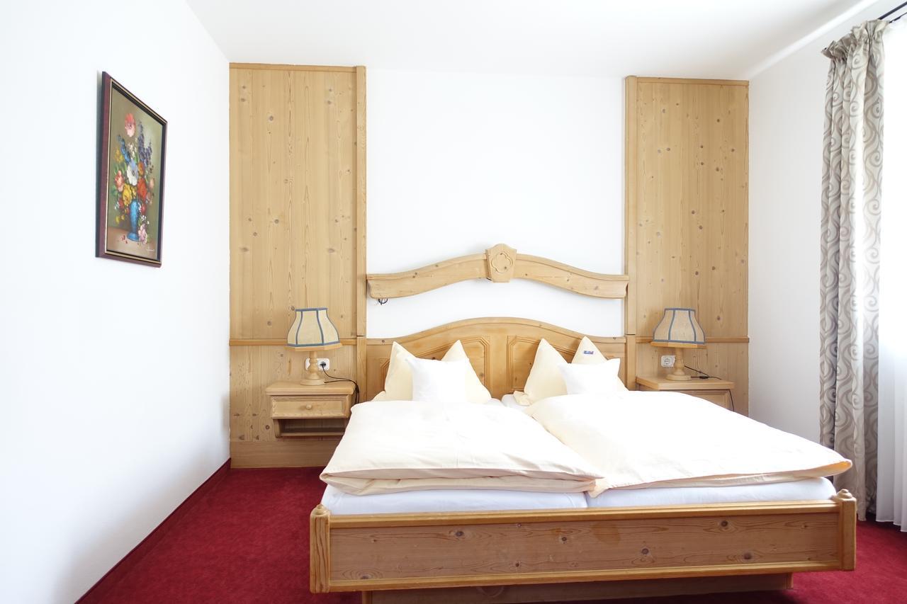 Hotel Gasthof Schoenblick Neumarkt in der Oberpfalz Exterior foto